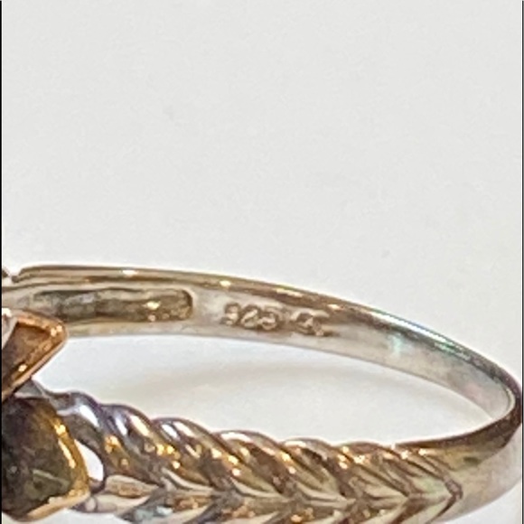 Beautiful Lilly Flower Diamond Sterling Ring! - Picture 11 of 13